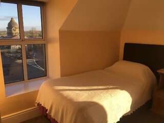 Отели типа «постель и завтрак» Tynte House Dún Luáin Двухместный номер с 1 кроватью или 2 отдельными кроватями и собственной ванной комнатой-12